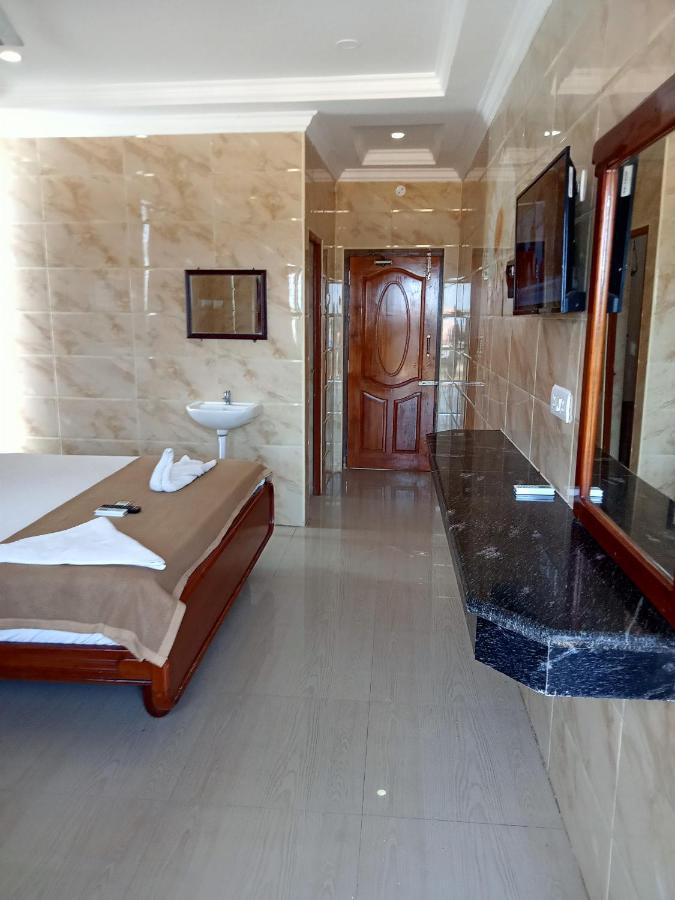 Hotel Senthur Raja ราเมศวาราม ภายนอก รูปภาพ